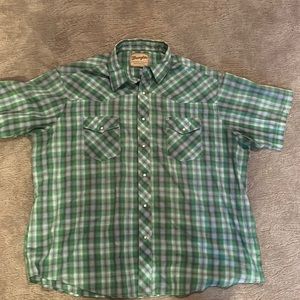Men’s Wrangler vintage pearl snap Western, short sleeve shirt